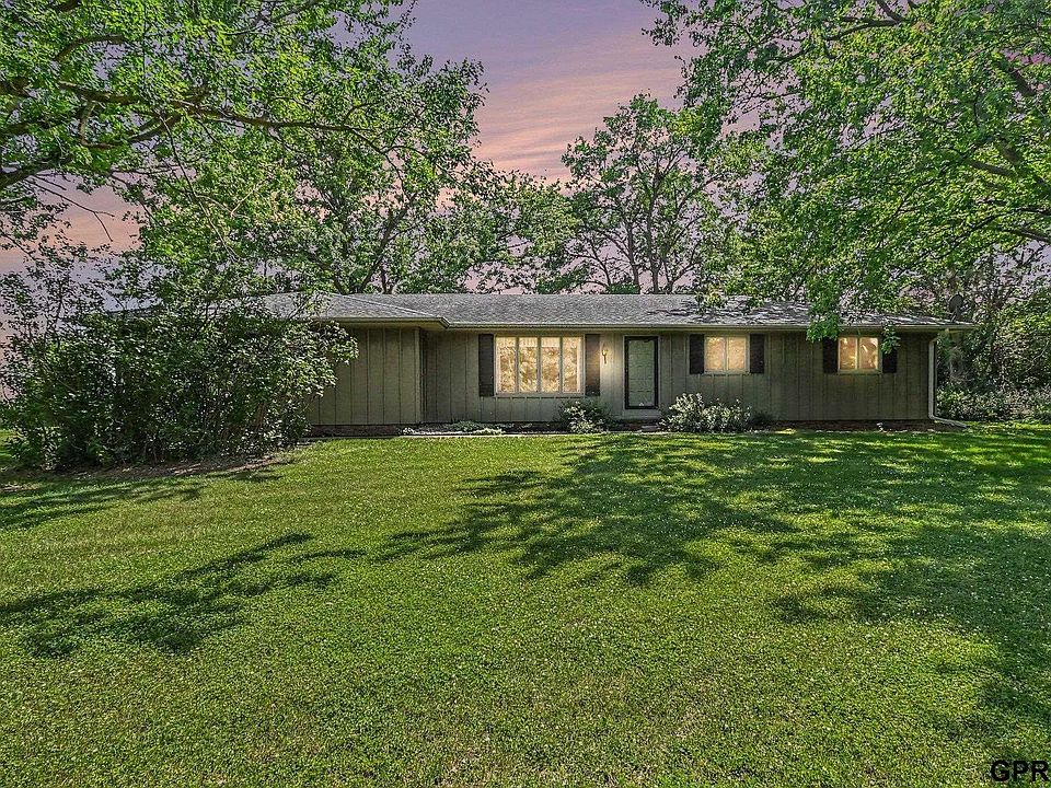 1st image of 2491 Highland Rd #1