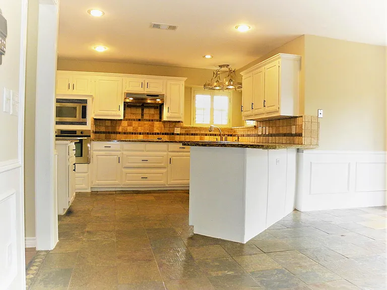2601 Banner Elk Cir — Photo 37