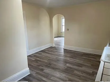 227 E Brady St #2 — Photo 6