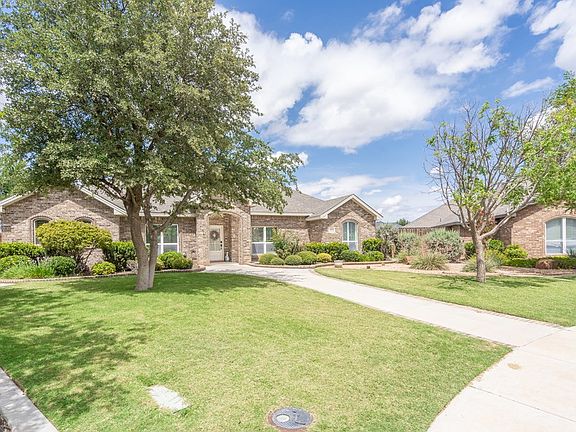 2nd image of 4002 Heritage Oaks Dr