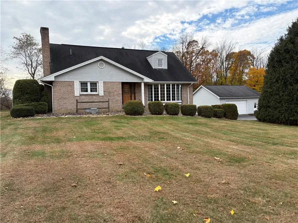 139 Maple Dr, Spring Church, PA 15686