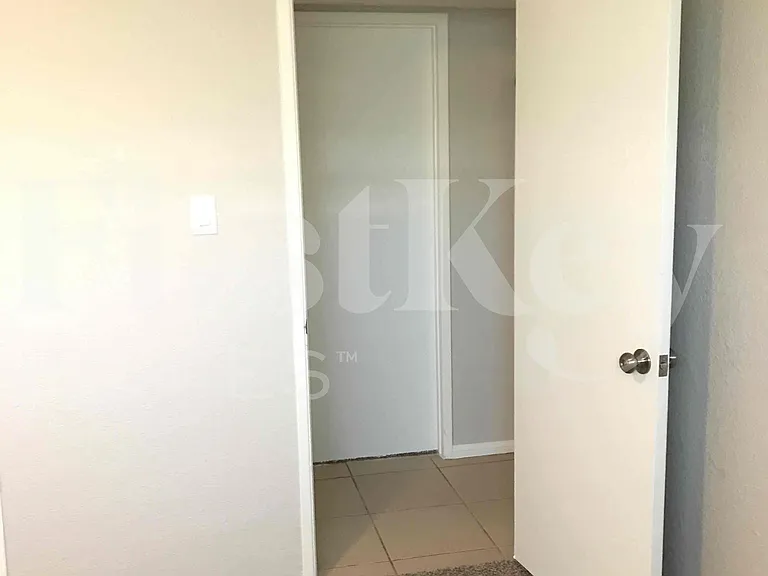 1810 Renada Cir — Photo 23