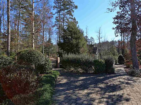 3rd image of 173 Broad Leaf Ct #382