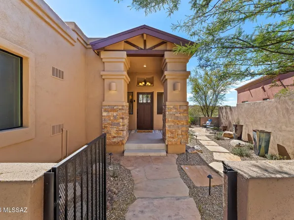 922 E Vault Mine Ct, Green Valley, AZ 85614