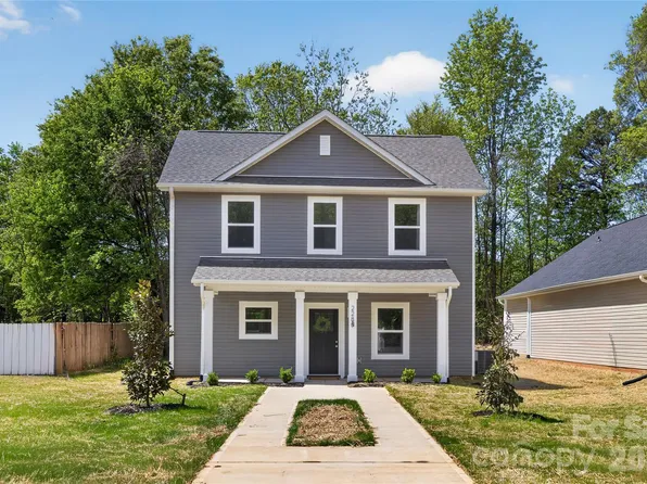 228 Rhyne Station Rd, Charlotte, NC 28214