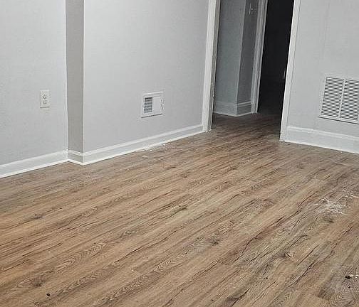 3rd image of 1406 Filbert St