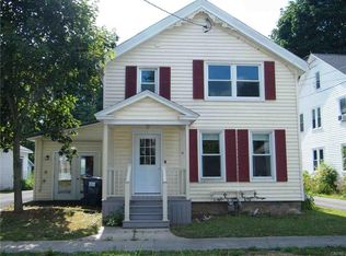 16 White St, Clark Mills, NY