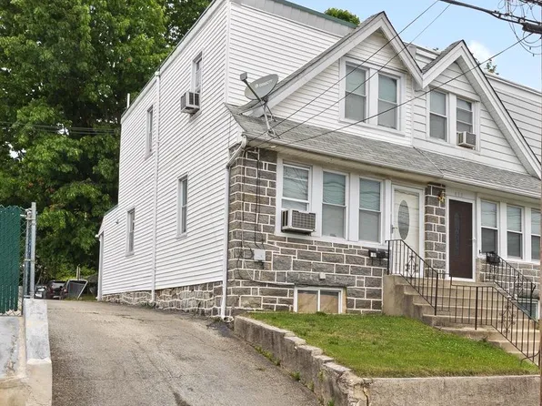 412 S Carol Blvd, Upper Darby, PA 19082
