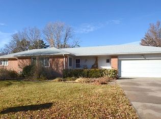 911 N Center St, Garden City, KS 67846