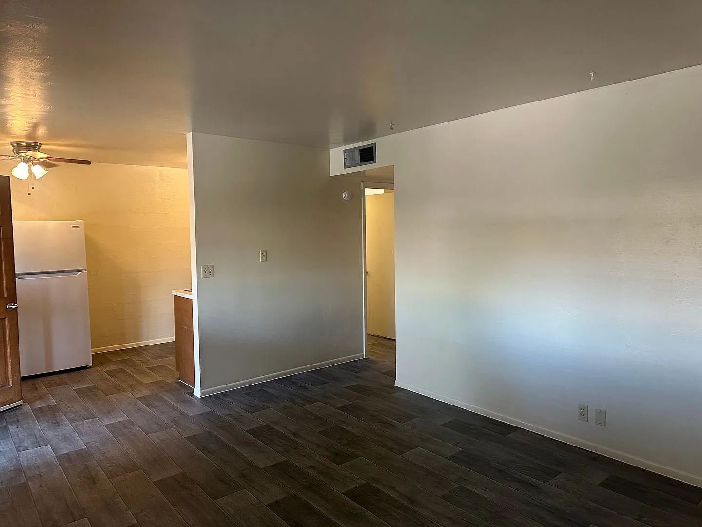 CountryClub3801-29 — Photo 2