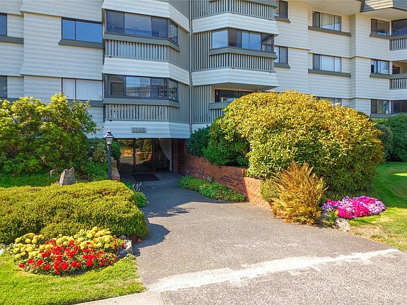 2nd image of 1145 Hilda St #101