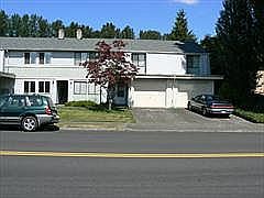 2nd image of 1605 22nd St NE