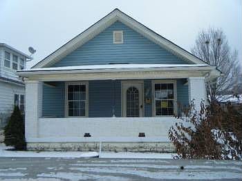 2nd image of 1031 S Sheffield Ave