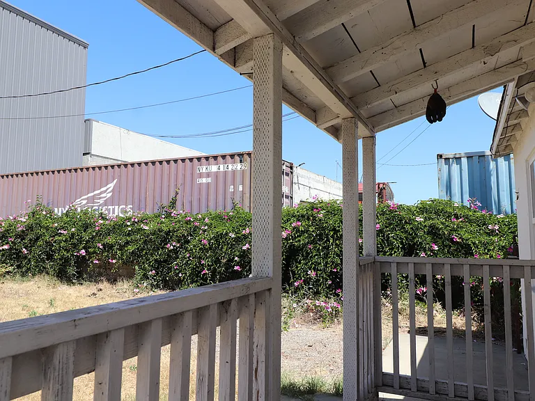 116 S Halcyon Rd — Photo 2