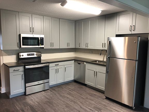 2nd image of 602 Ross St