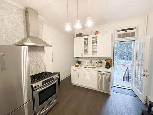 Rented by Ulas Real Estates Inc | media 20