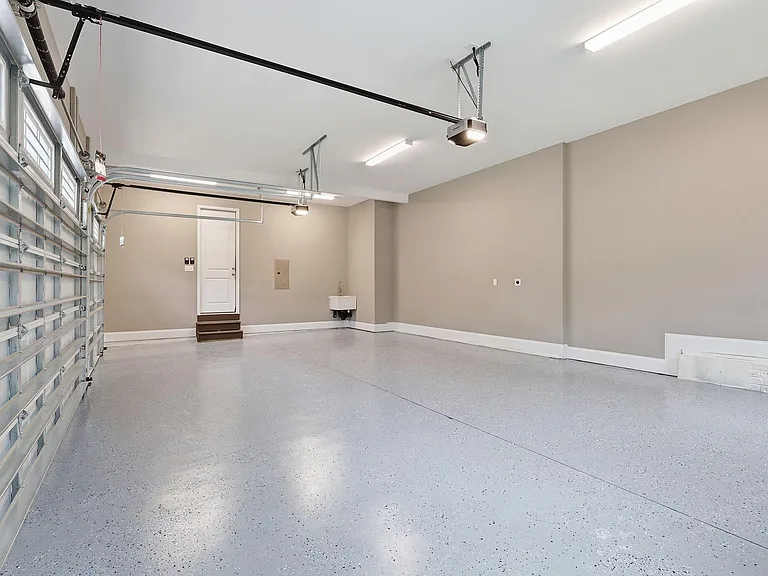 412 Parkman Grant Dr — Photo 46
