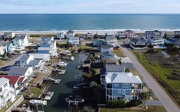 5th image of 938 Ocean Boulevard W