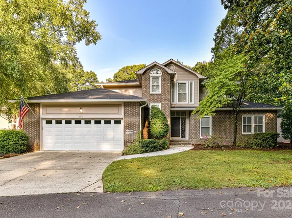 6615 Glenleaf Ct, Charlotte, NC 28270