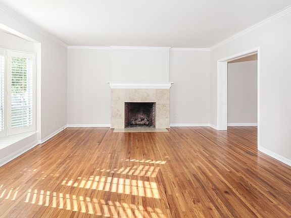 4th image of 6289 Commodore Sloat Dr