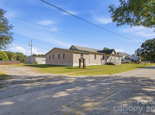 706 Old North Main St, Clover, SC 29710