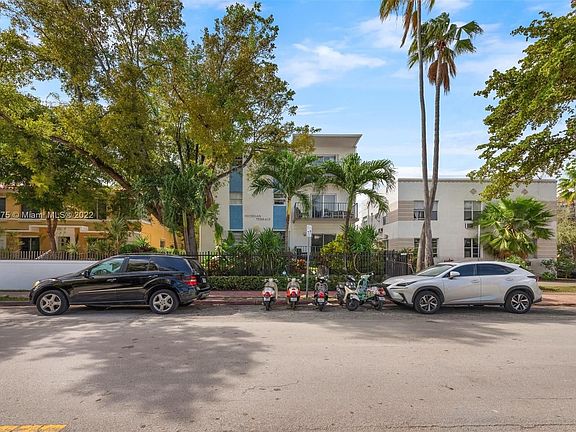 2nd image of 750 Michigan Ave APT 303