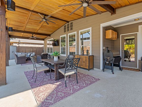 3rd image of 1209 Alpine Mountain Dr