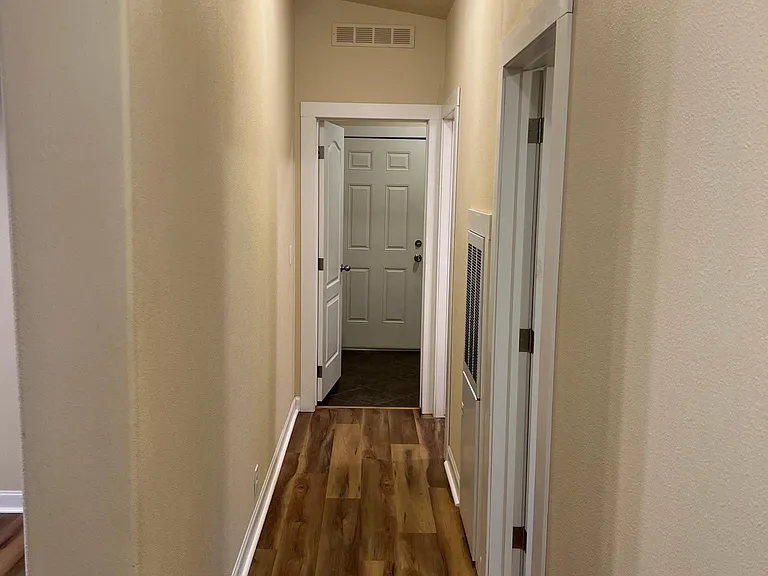 5910 Main St — Photo 11