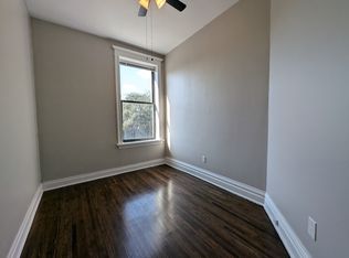 3822 N Fremont St #3R, Chicago, IL 60613