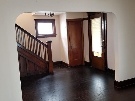 New LR/Foyer Hwd floors refinished