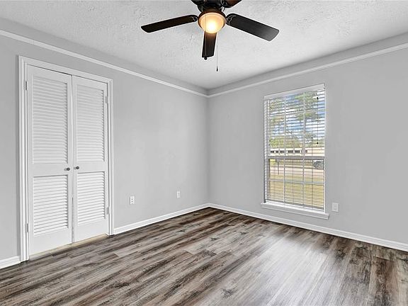 5th image of 2018 Crystal Springs Dr