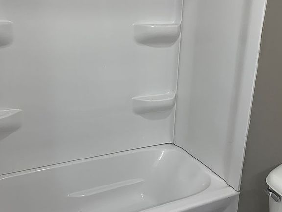 3rd image of 521 S Washington St