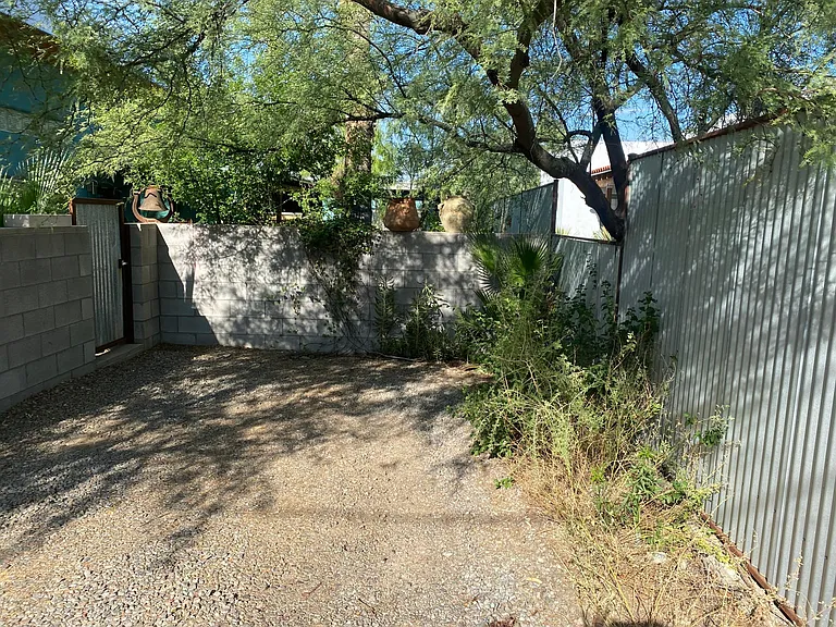 1009 N Queen Ave — Photo 14