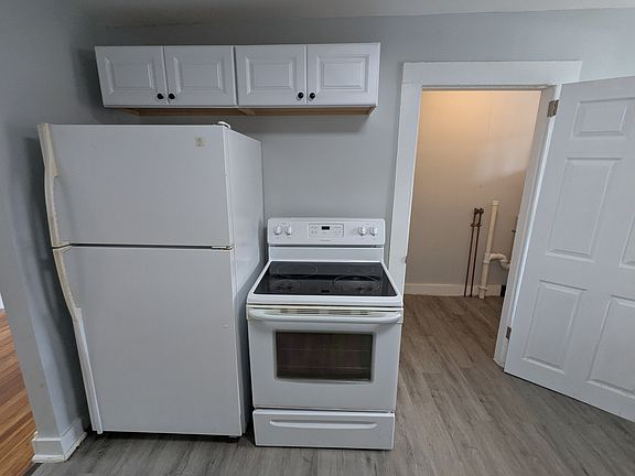 4th image of 12 Cottage St #20