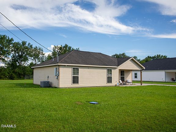 3rd image of 1166 Madeline Hts