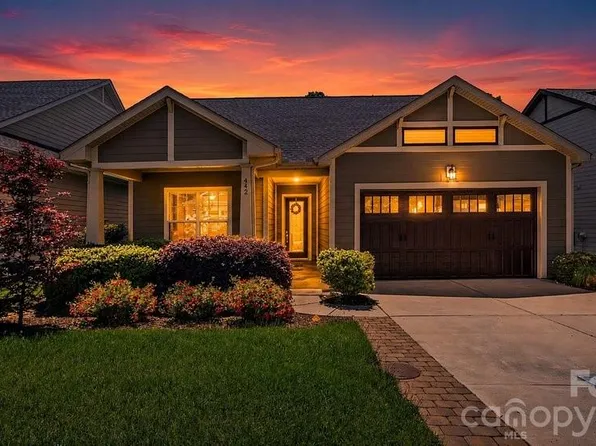 442 Granite Lake Ct, Denver, NC 28037
