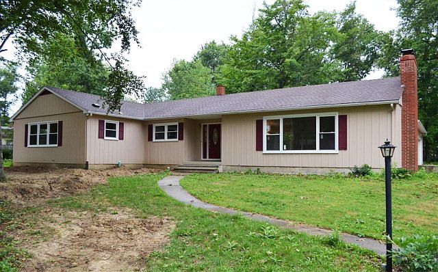 1st image of 370 Evans Ave