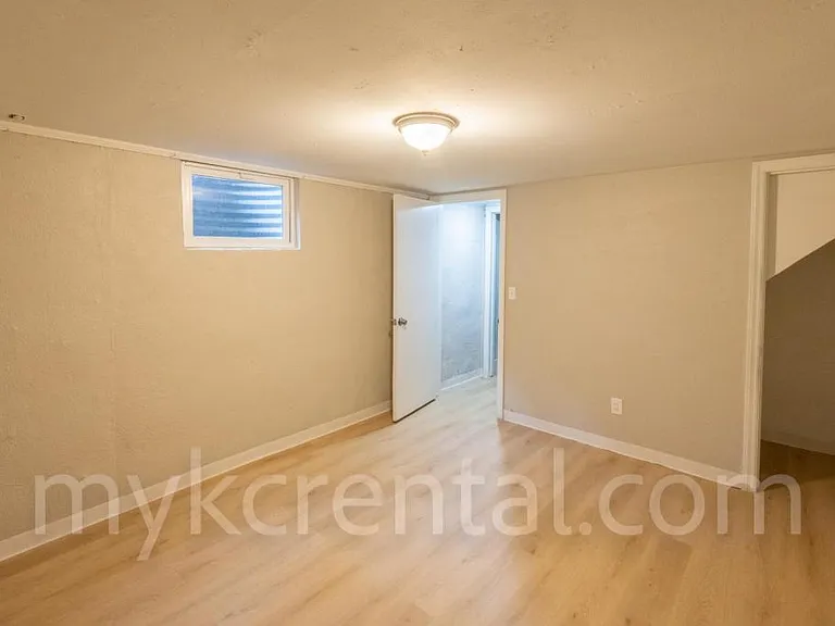 9108 W 95th St — Photo 14