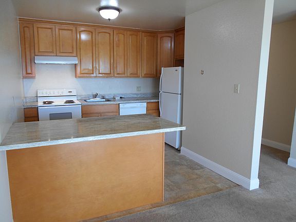 2nd image of 555 Arguello Blvd