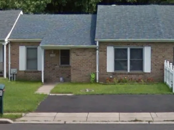 5709 Kendall Ct, Bensalem, PA 19020