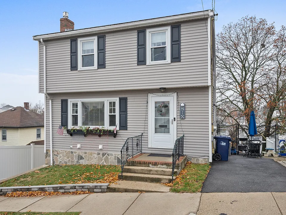 6 Manor St