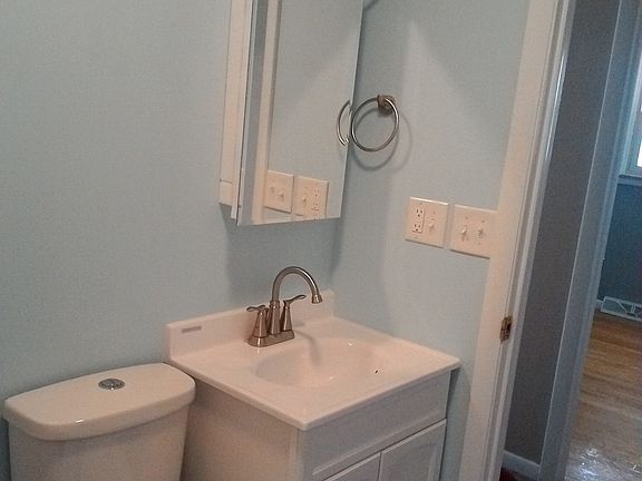 5th image of 2420 Orizaba Ln