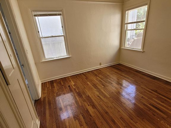 3rd image of 1728 1/2 Meade Ave #1728-1/2
