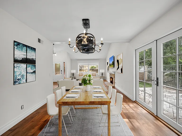 561 Walter Ave — Photo 24