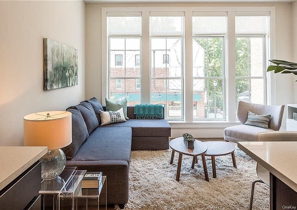 1st image of 300 Columbus Ave #11147315