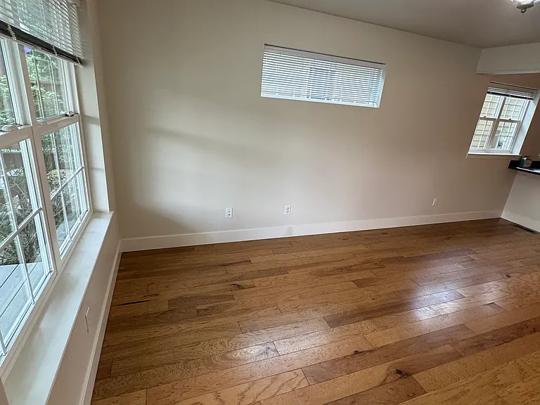 2132 W Sussex Ave — Photo 5