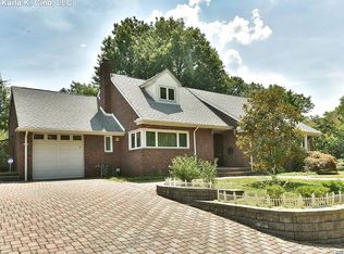 714 Bruce St, Ridgefield, NJ 07657