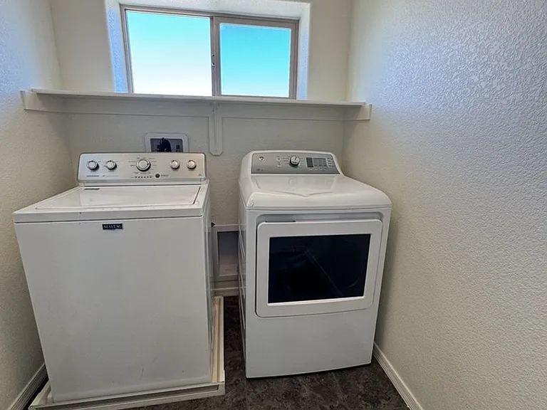 5244 Encanto Dr — Photo 23