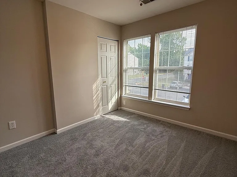 4003 Fountain Bridge Ct — Photo 18