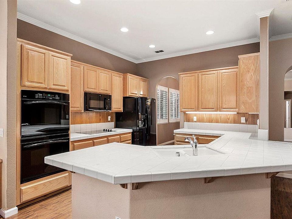 2nd image of 81058 Pintail Cir
